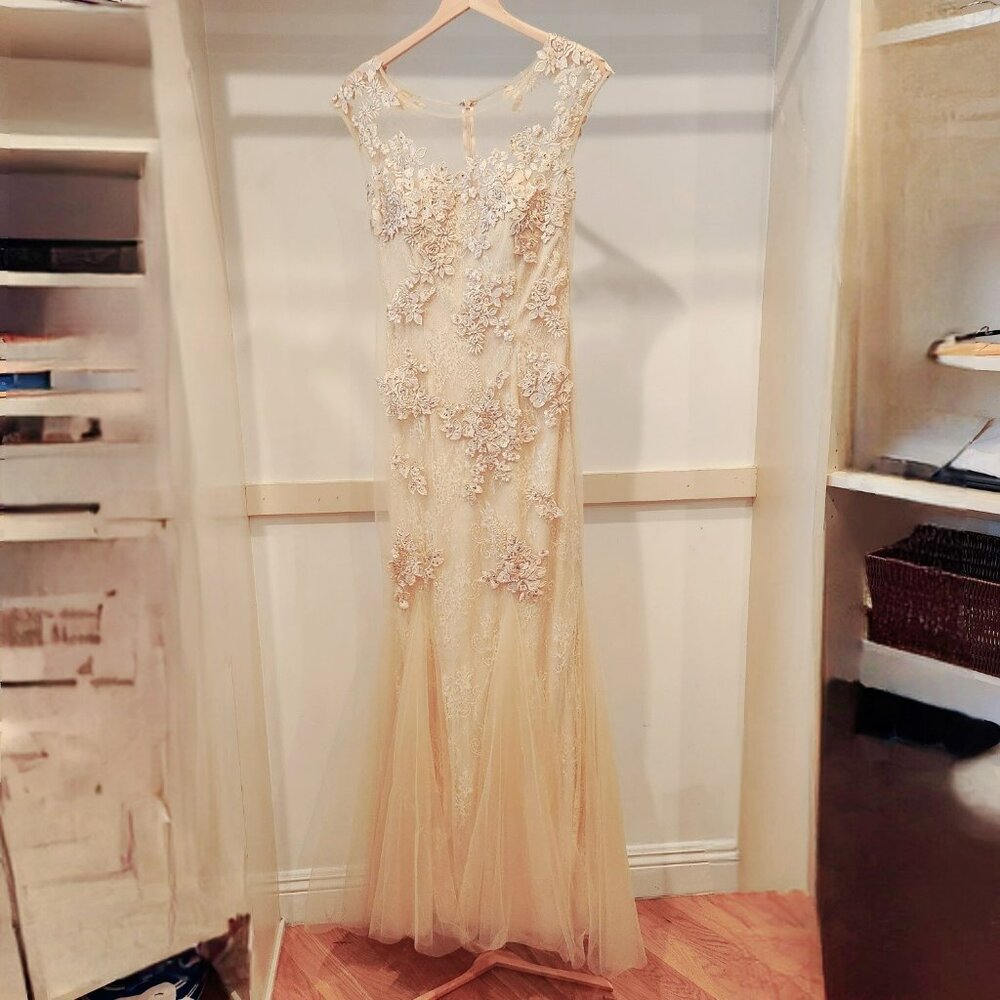 Women's Formal Gown Champagne Size 8